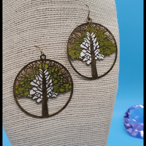 Boutique Jewelry - Tree of Life graphic pierced earrings gold tone green and white detail dangly